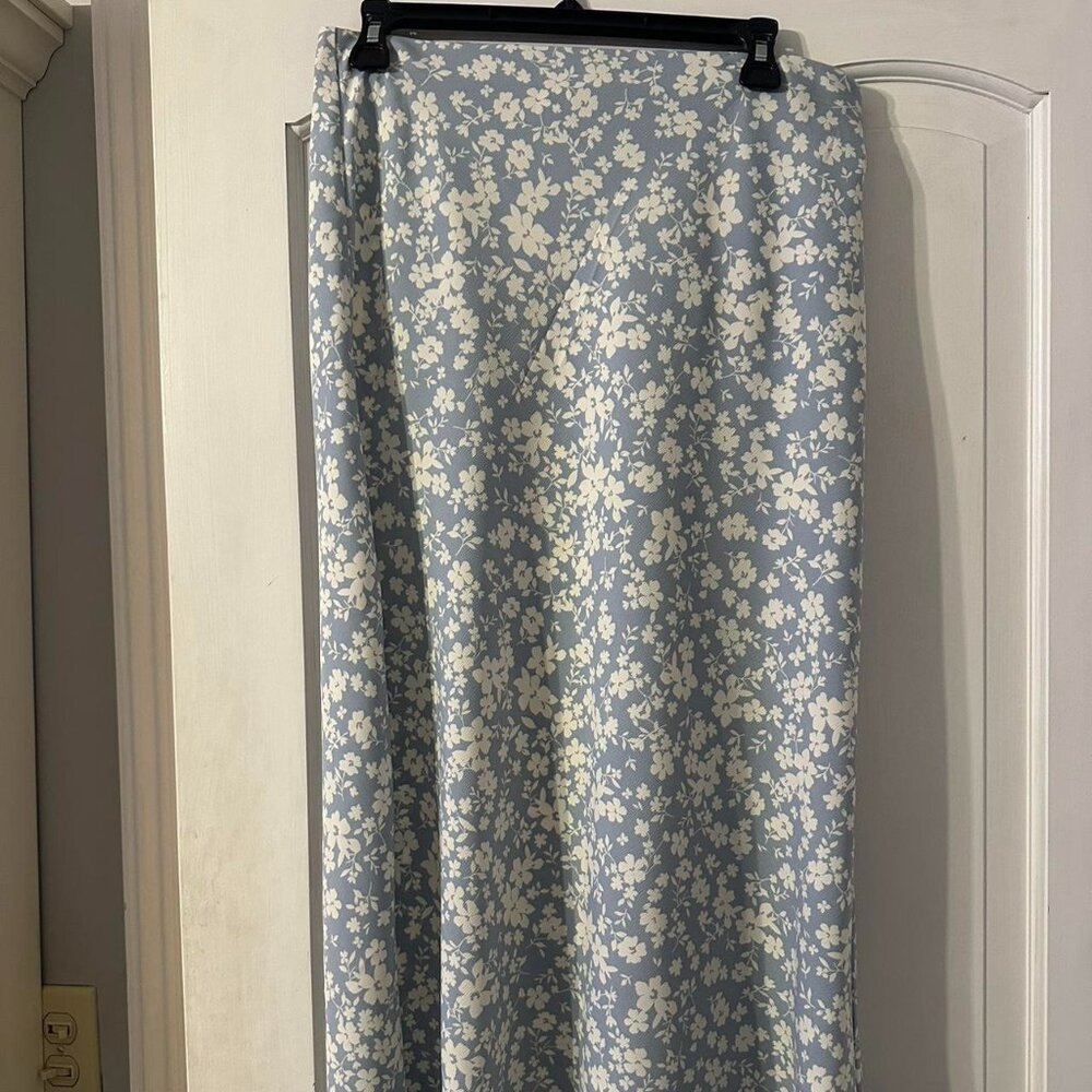 Worn Once. Rachel Zoe Midi Length Blue Floral Silk Skirt. Size M - Picture 1 of 3